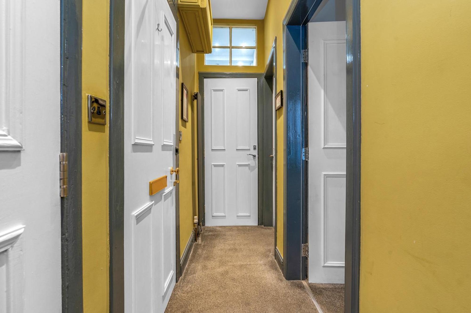 Cosy Modern City Centre Flat Edimburgo Esterno foto